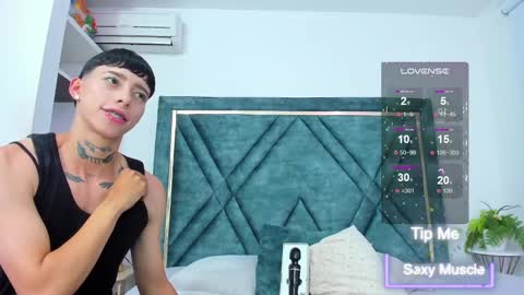 Snapshot of amber_adams_ chatting on 03.05.25 Amber online show from 03.05.25