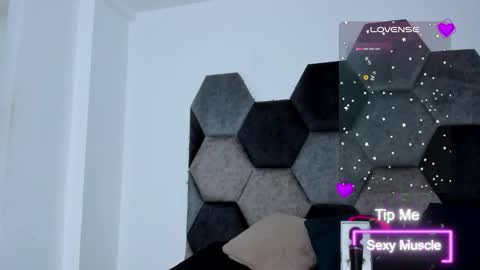 Snapshot of amber_adams_ chatting on 03.10.25 Amber online show from 03.10.25