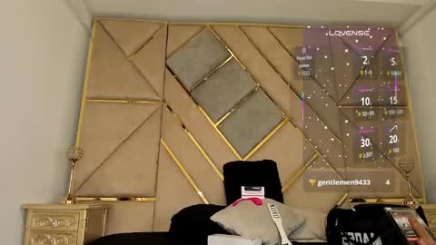 Snapshot of amber_adams_ chatting on 09.16.25 Amber online show from 09.16.25