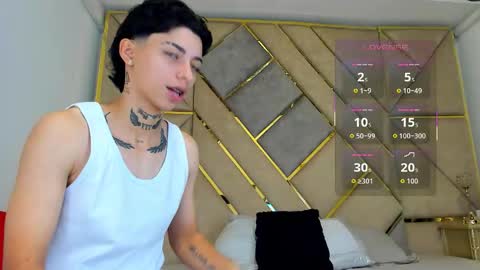 Snapshot of amber_adams_ chatting on 10.14.25 Amber online show from 10.14.25