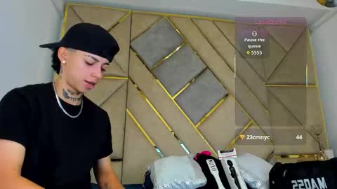 Snapshot of amber_adams_ chatting on 10.15.25 Amber online show from 10.15.25