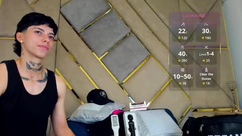 Snapshot of amber_adams_ chatting on 10.17.25 Amber online show from 10.17.25