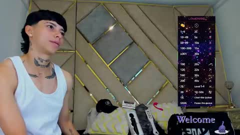 Snapshot of amber_adams_ chatting on 11.04.25 Amber online show from 11.04.25