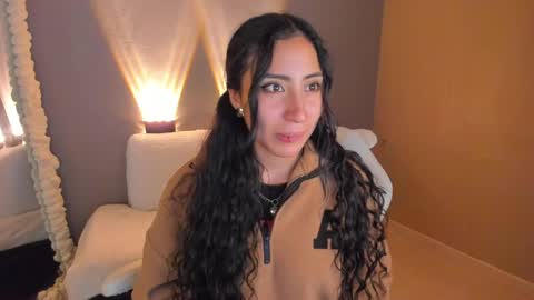 amber_curly online show from 02.17.25