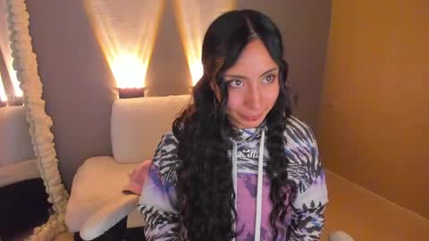amber_curly online show from 02.20.25