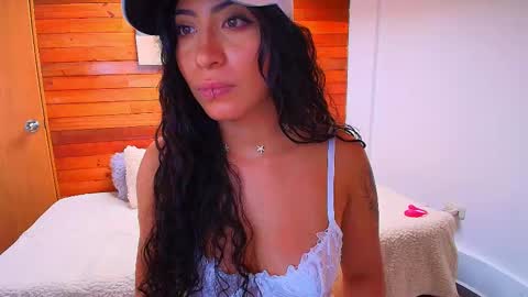 amber_curly online show from 09.24.25