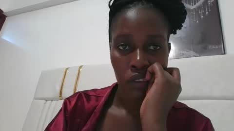 Snapshot of amber_cutie2 chatting on 09.11.25 amber_cutie2 online show from 09.11.25