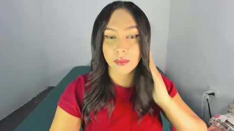 LUISA online show from 11.21.25