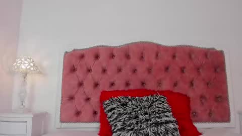 julieta  online show from 10.13.25