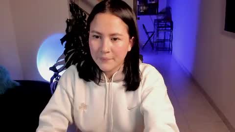 Snapshot of amber_rosewood_ chatting on 07.24.26 Vivi online show from 07.24.26