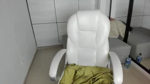 amber online show from 09.28.25