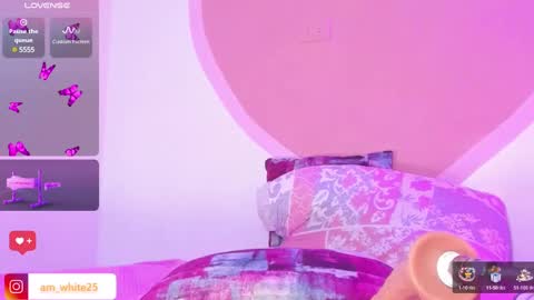 amber_white25 online show from 01.22.25