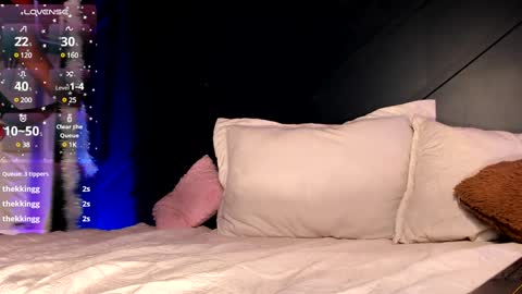 Snapshot of ambercollinns chatting on 01.11.25 Amber Collins online show from 01.11.25