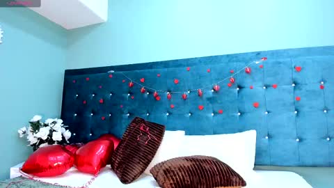 Snapshot of ambercollinns chatting on 02.15.25 Amber Collins online show from 02.15.25