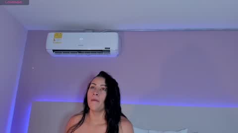 Snapshot of ambercollinns chatting on 10.05.25 Amber Collins online show from 10.05.25