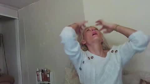 Kaligirll online show from 11.09.25