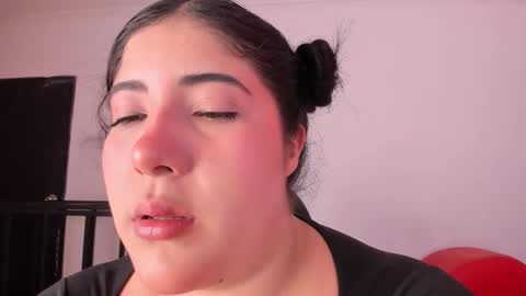 Snapshot of amberinihoffman chatting on 02.12.26 Amber online show from 02.12.26