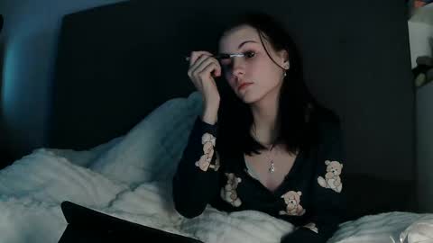 Snapshot of amberispurple chatting on 02.07.25 AmberIsPurple online show from 02.07.25