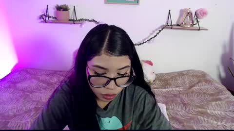 Amber Jeong online show from 01.14.25