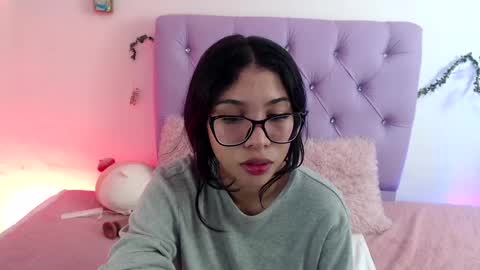 Amber Jeong online show from 01.25.25