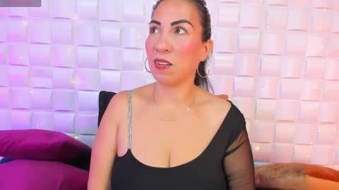 Snapshot of amberjoymilf chatting on 05.22.26 Amber online show from 05.22.26