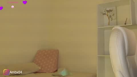 Snapshot of ambermiller04 chatting on 10.28.25 Amber online show from 10.28.25