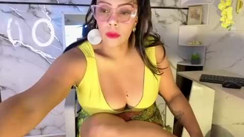 Snapshot of ambernix chatting on 07.20.26 online show from 07.20.26