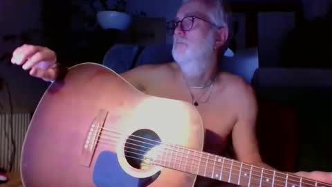 Snapshot of amberr11 chatting on 10.05.25 Amberr11 online show from 10.05.25