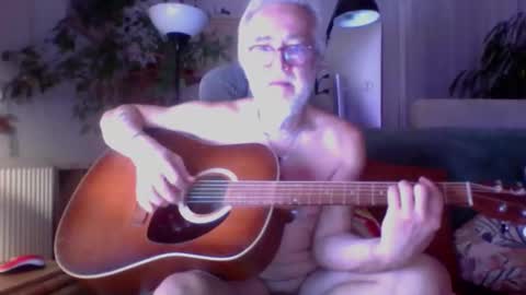 Snapshot of amberr11 chatting on 10.26.25 Amberr11 online show from 10.26.25