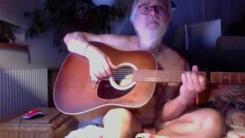 Snapshot of amberr11 chatting on 10.28.25 Amberr11 online show from 10.28.25