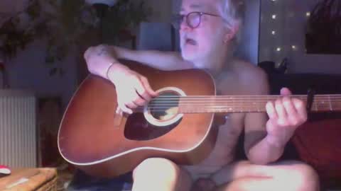 Amberr11 online show from 11.26.25