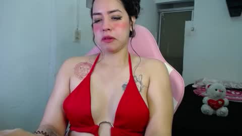 Snapshot of amberraiden9 chatting on 10.01.25 Amber online show from 10.01.25