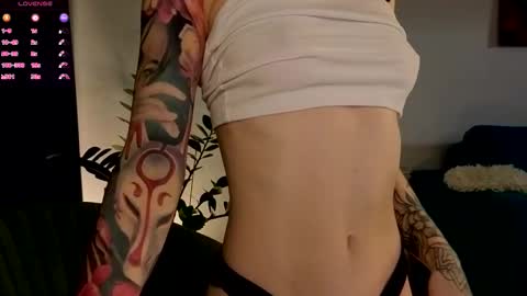 Moon inst 4mbientmoon online show from 11.05.25