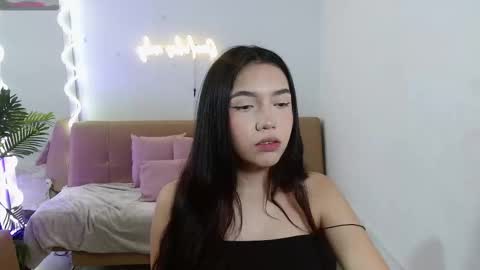 Snapshot of ameelia_tay chatting on 10.20.25 AMELIA online show from 10.20.25