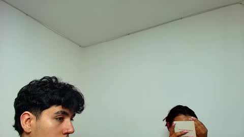 Snapshot of ameli_and_lucas chatting on 01.11.25 Amelia Lucas online show from 01.11.25