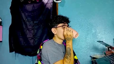 Snapshot of ameli_and_lucas chatting on 11.15.25 Amelia Lucas online show from 11.15.25