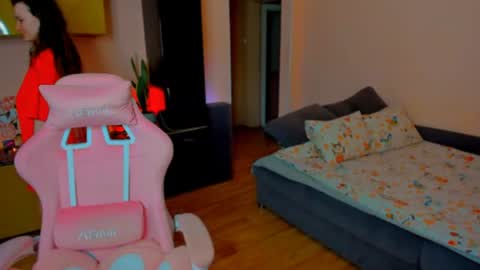 Snapshot of ameli_moon chatting on 06.19.26 Eileen online show from 06.19.26