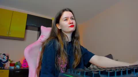 Snapshot of ameli_moon chatting on 06.26.26 Eileen online show from 06.26.26