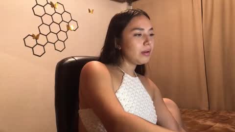 Snapshot of amelia___hall chatting on 10.25.25 Amelia online show from 10.25.25