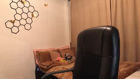 Snapshot of amelia___hall chatting on 10.26.25 Amelia online show from 10.26.25