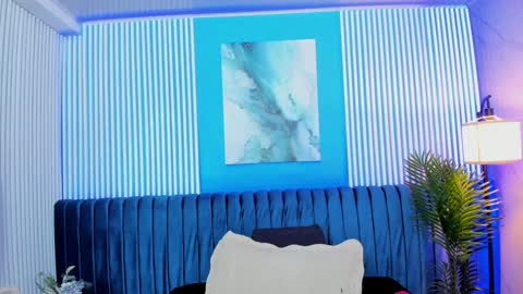 Amelia Adams online show from 01.12.25
