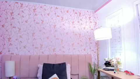 Amelia Adams online show from 11.21.25