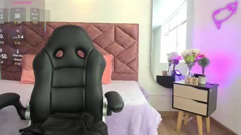 amelia_fry online show from 09.30.25