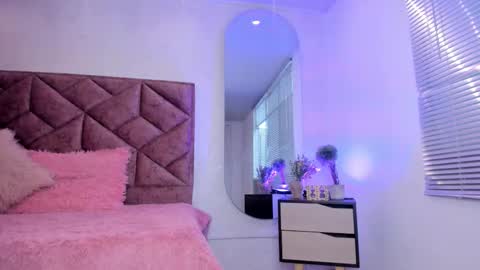 amelia_fry online show from 10.15.25