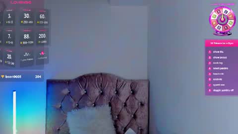 Snapshot of amelia_petite chatting on 06.24.26 Amelia online show from 06.24.26