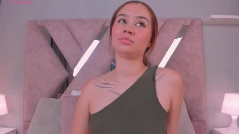 Snapshot of amelia_saenz_ chatting on 02.11.26 Amelia online show from 02.11.26