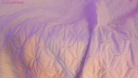  Amelia  online show from 04.16.26