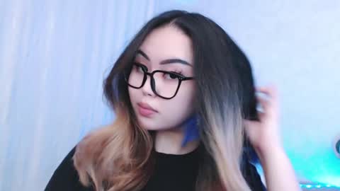 Snapshot of amelia_sunlight chatting on 05.18.26 Amelia online show from 05.18.26
