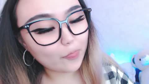 Snapshot of amelia_sunlight chatting on 05.29.26 Amelia online show from 05.29.26