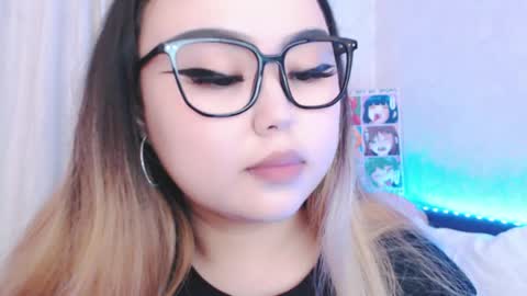 Snapshot of amelia_sunlight chatting on 05.30.26 Amelia online show from 05.30.26